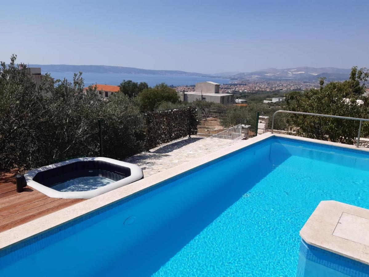 Holiday Home Nevenka Kaštela エクステリア 写真